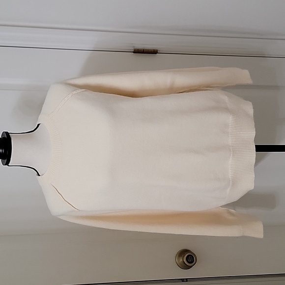 Dazy Size L Cream Colored Sweater with Floral Pattern at Back Neckline, EUC - Picture 1 of 12